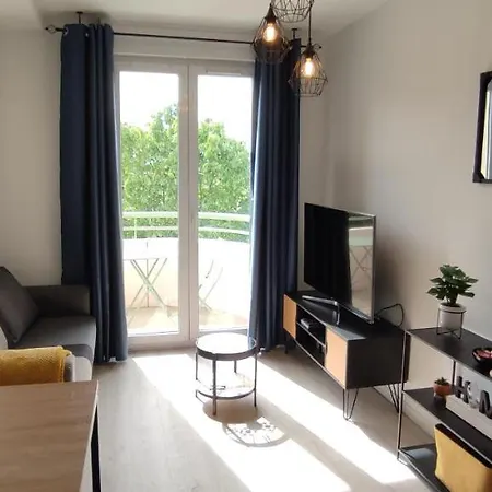 Appartement T2 moderne, calme, propre, parking, balcon vue Saint-Priest  Extérieur photo