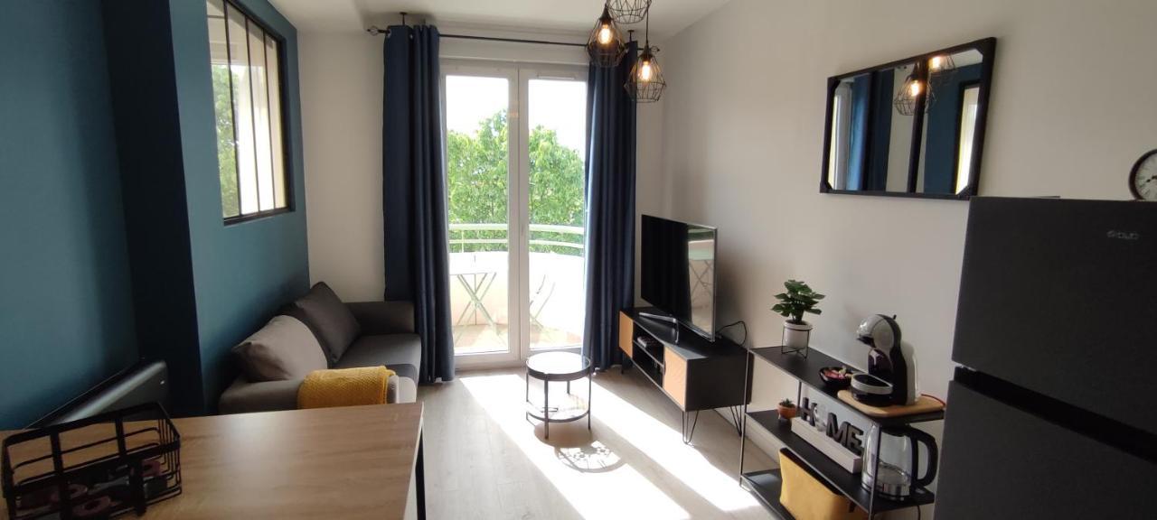 T2 Moderne, Calme, Propre, Parking, Balcon Vue