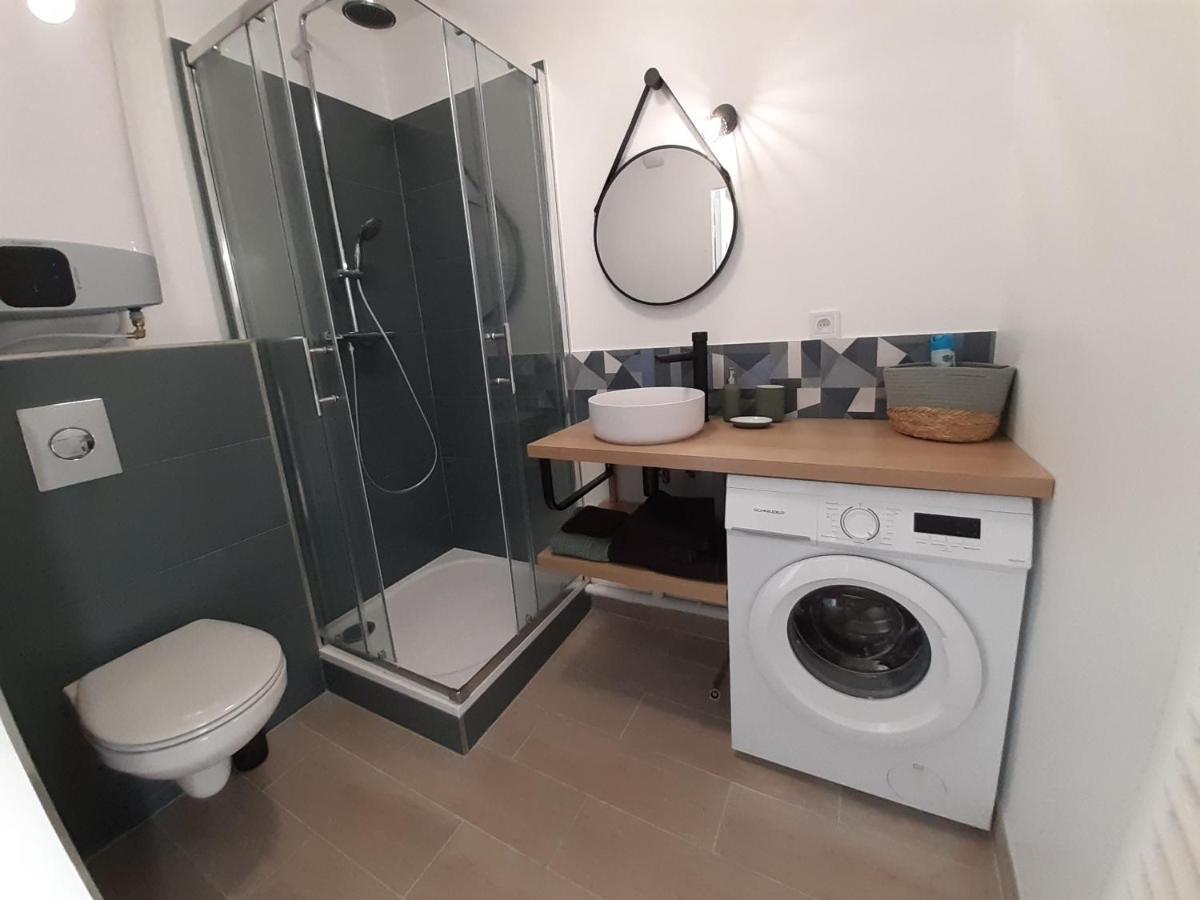Appartement T2 Moderne, Calme, Propre, Parking, Balcon Vue *
