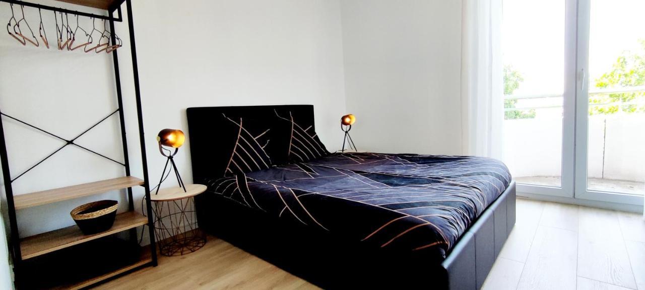 Indy - T2 Moderne, Calme, Propre, Parking, Balcon Vue Apartment *